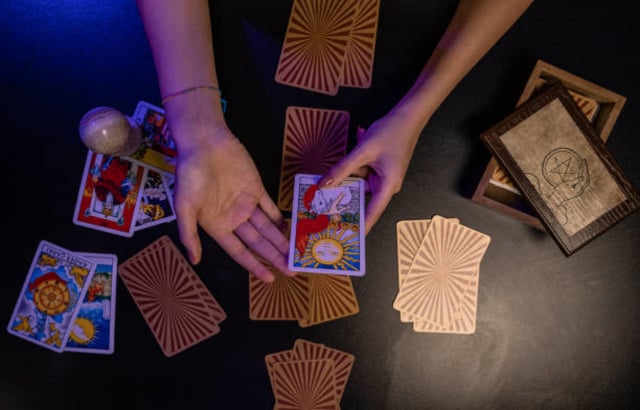 How to make Your Own Tarot Cards